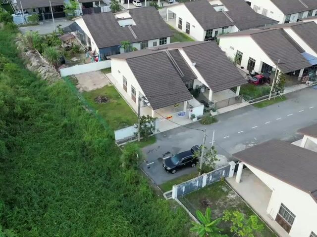 Video Image 1