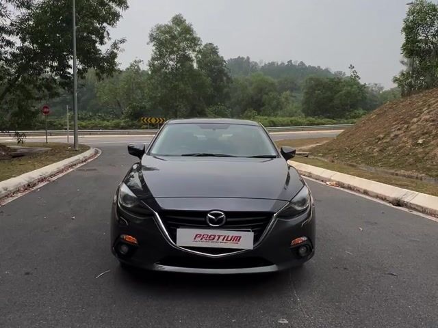 2015 Mazda 3 SKYACTIV 2.0 (A) Loan Kedai/Loan Bank - 1