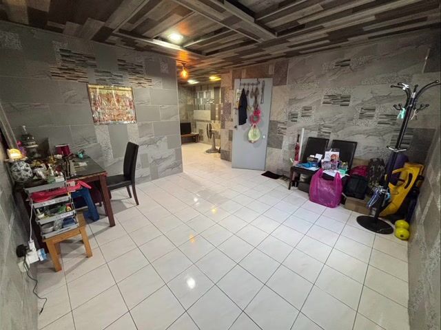 Video Image 1