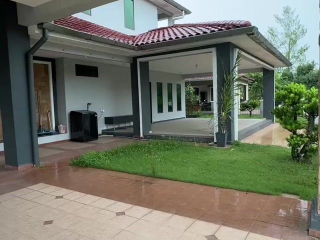 Video Image 1