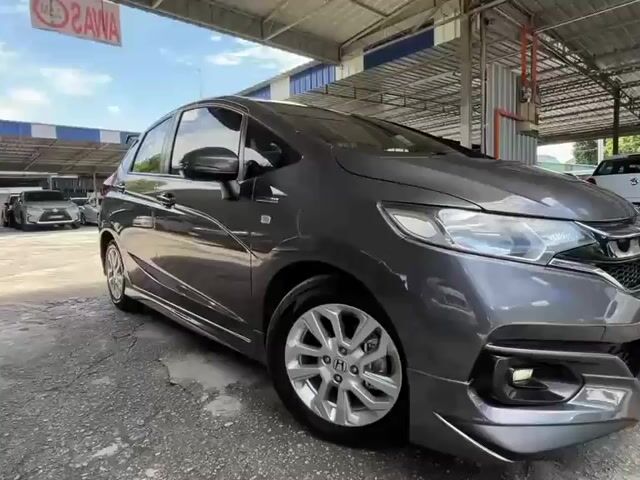 2017 Honda JAZZ 1.5 HYBRID FACELIFT (A) Tip Top - 1