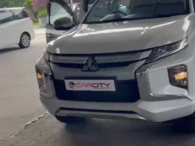 2022 Mitsubishi TRITON 2.4 VGT PREMIUM REVERSE CAM - 1