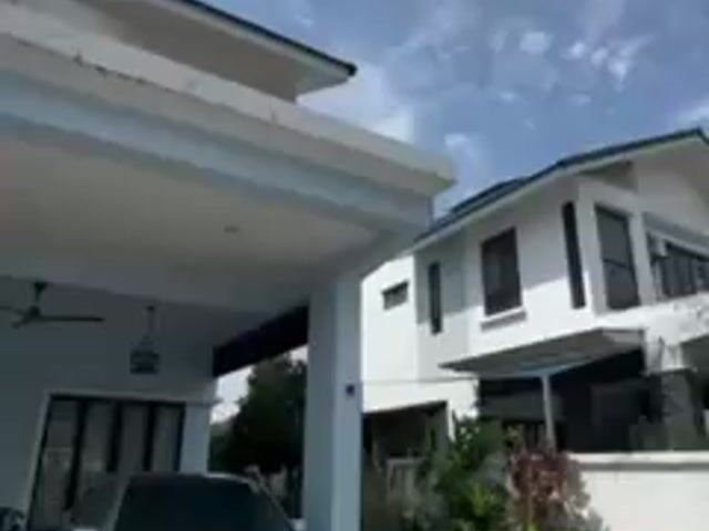 Video Image 1