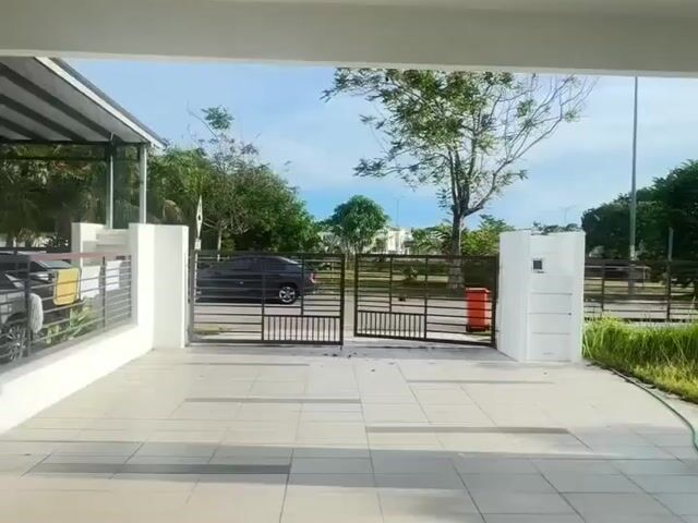 Video Image 1