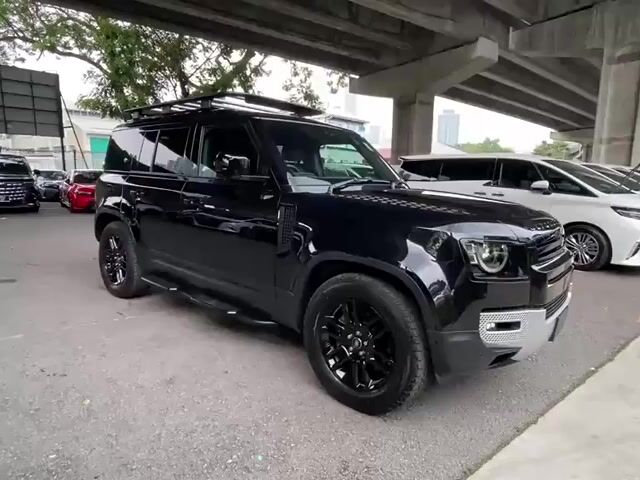 Recon Unregistered 2023 Landrover Defender 110S  - 1