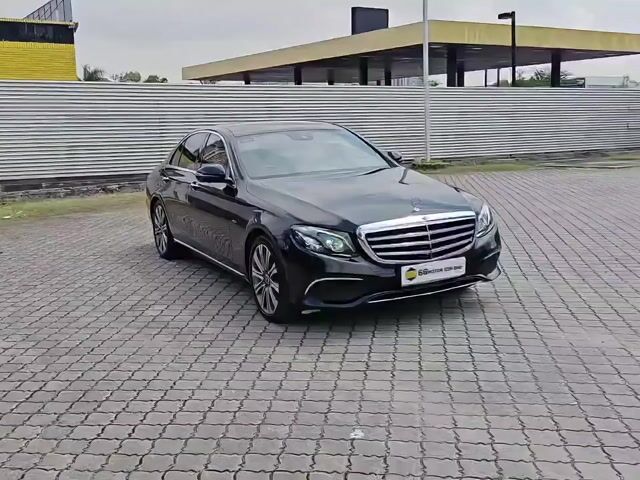 2017 Mercedes Benz E-CLASS 2.0 350E AMG LINE - 1