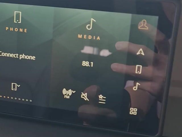 2024 Land Rover Defender 110 SE Meridian Sounds  - 1