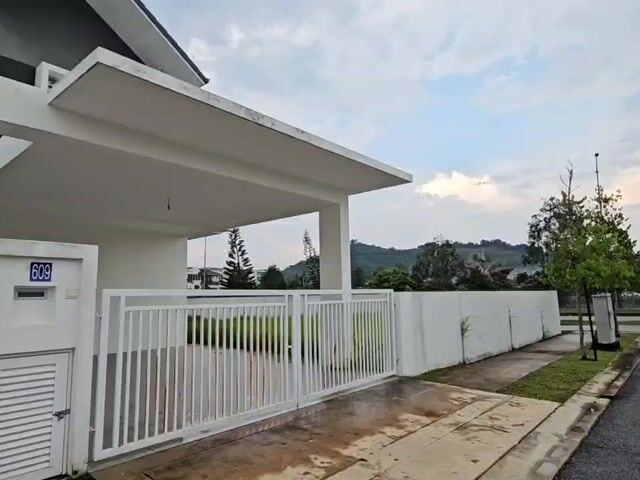 Video Image 1