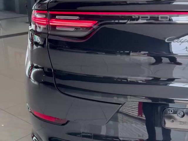 2022 Porsche CAYENNE GTS V8 4.0L (A) - 1