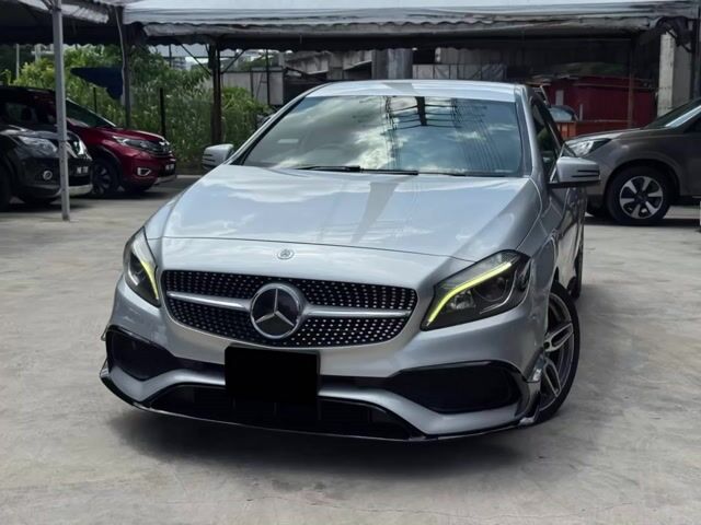 Mercedes Benz A180 1.6 AMG / FULLOAN / A45 BODYKIT - 1