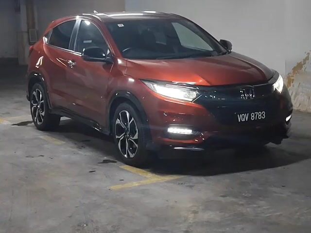 Under warranty 37K KM 2022 Honda HR-V 1.8 RS (A) - 1