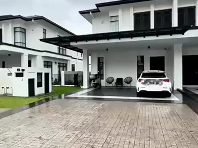 Video Image 1