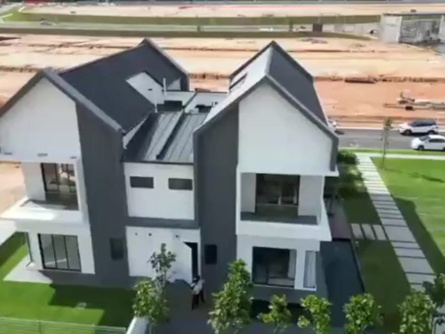 Video Image 1