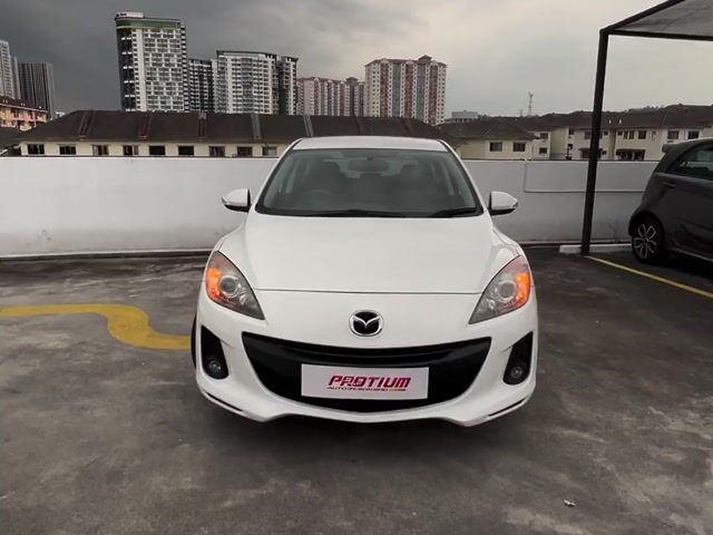 2013 Mazda 3 H/Back 1.6 (A) B/List Boleh LoanKedai - 1