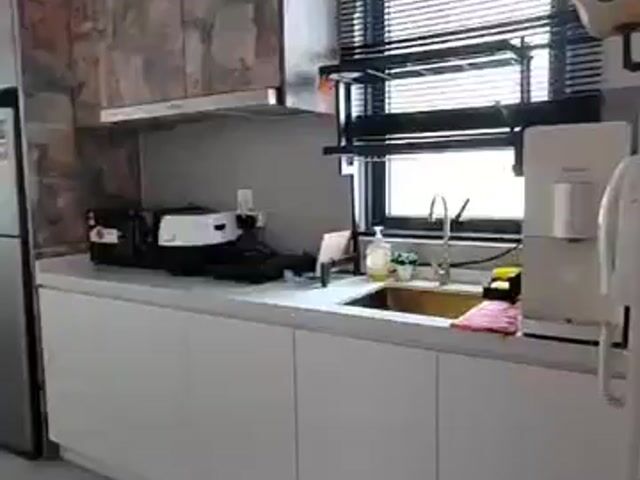 Video Image 1