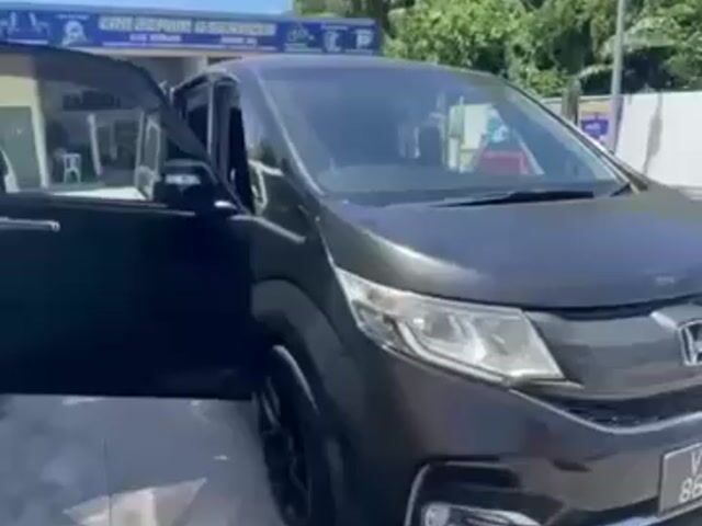2017 Honda STEPWAGON SPADA PREMIUM SPEC 7 SEATER - 1
