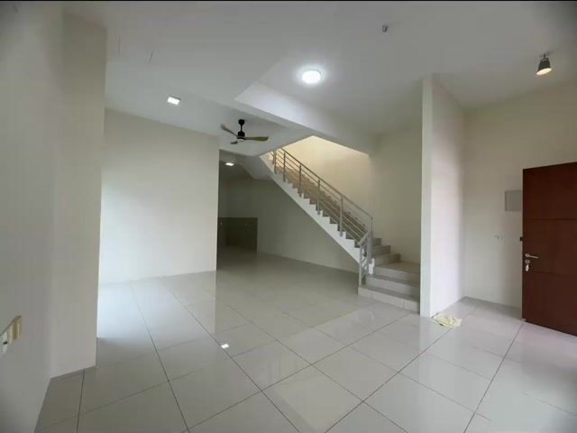 Video Image 1