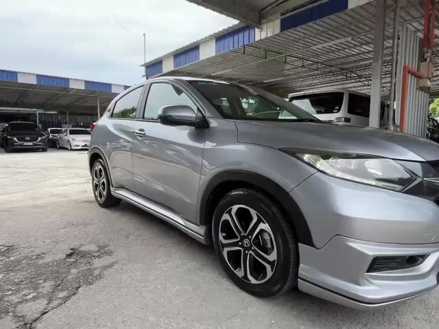 2017 Honda HR-V 1.8 V ENHANCED (A) Tip Top Cond - 1