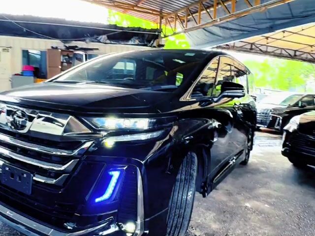Toyota VELLFIRE 2.4T FULL JDM MODELLISTA 2023 UNRE - 1