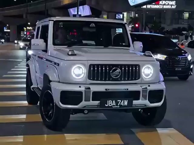 2024 Suzuki JIMNY 1.5 JC JB74W CONVERTED G BODYKIT - 1